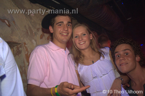 100514_132_westwood_partymania