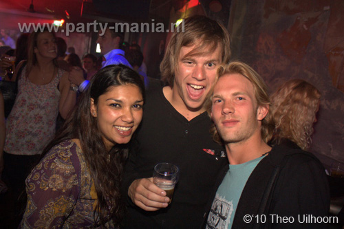 100514_146_westwood_partymania