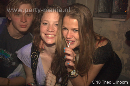 100514_165_westwood_partymania