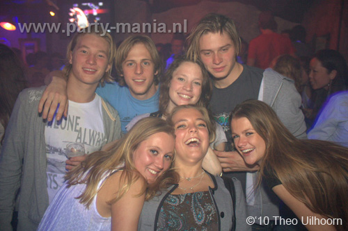 100514_166_westwood_partymania