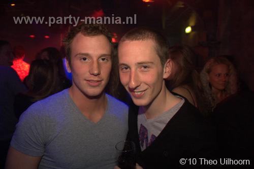 100514_177_westwood_partymania