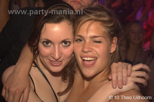 100514_189_westwood_partymania