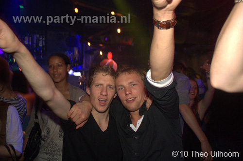 100514_192_westwood_partymania