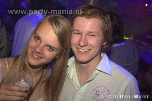 100514_218_westwood_partymania