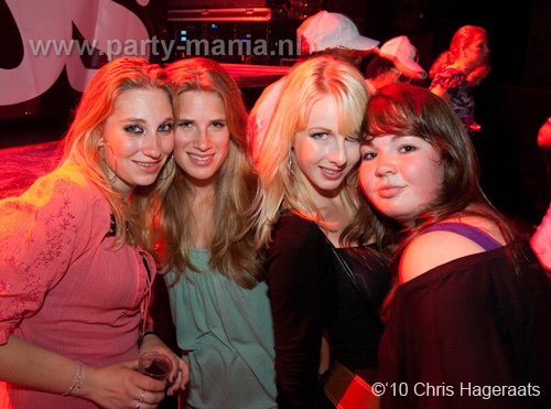 100522_051_ilovelos_partymania