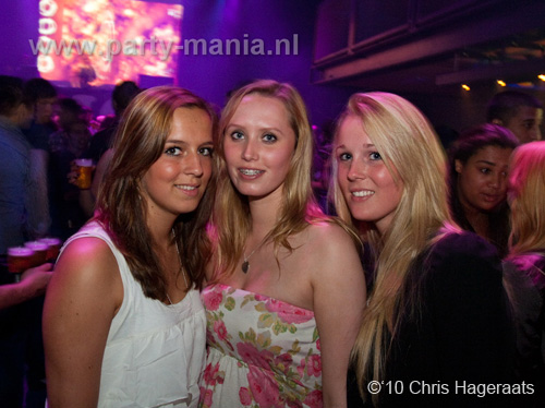 100522_074_ilovelos_partymania