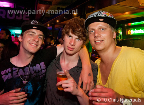 100522_107_ilovelos_partymania