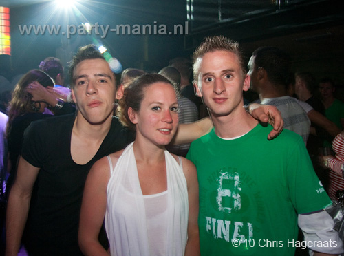 100522_119_ilovelos_partymania