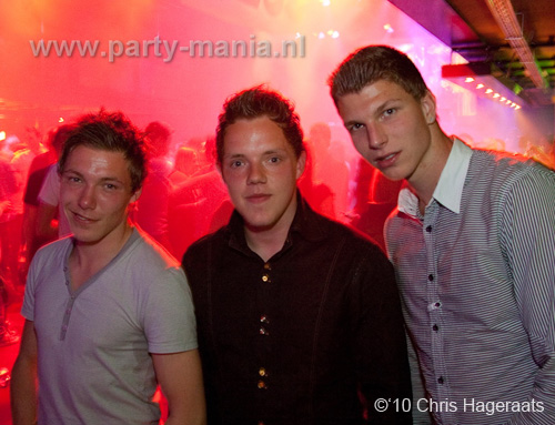 100522_124_ilovelos_partymania