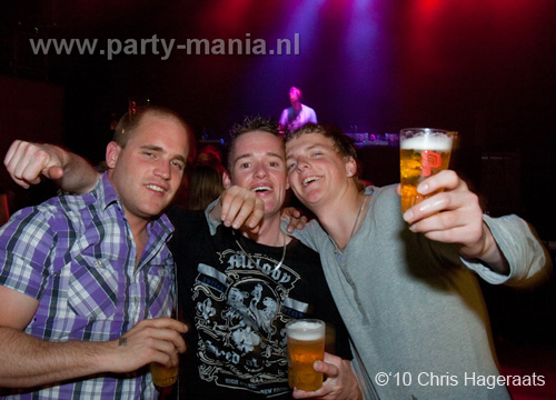 100522_125_ilovelos_partymania