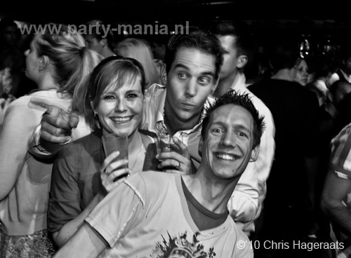 100522_134_ilovelos_partymania