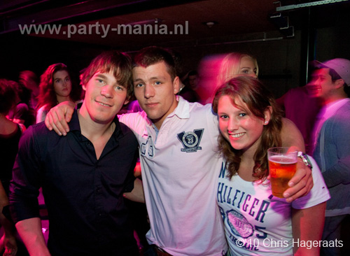 100522_139_ilovelos_partymania