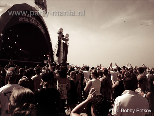 100605_140_royal_beach_partymania