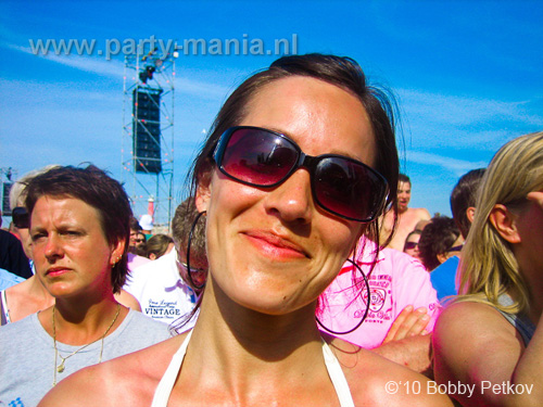 100605_166_royal_beach_partymania