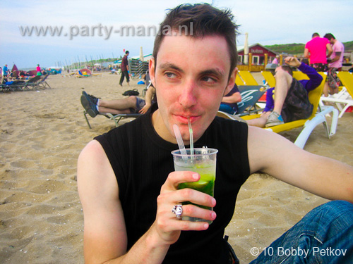 100605_172_royal_beach_partymania