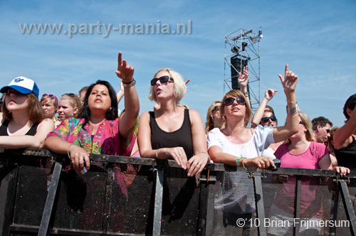 100605_103_royal_beach_partymania