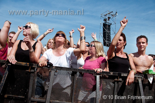 100605_104_royal_beach_partymania