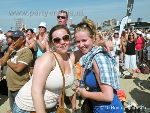 100605_116_royal_beach_partymania