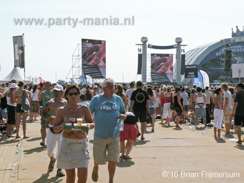 100605_119_royal_beach_partymania