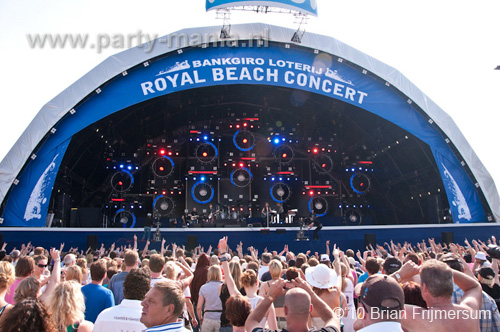 100605_132_royal_beach_partymania