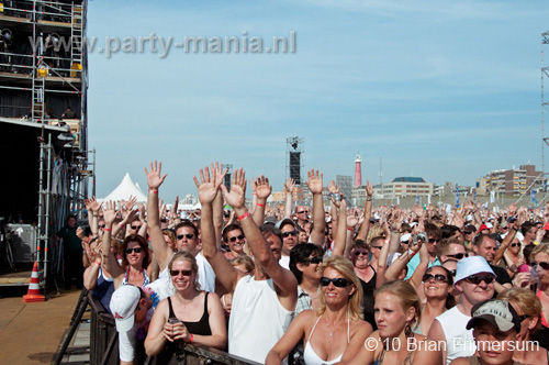 100605_156_royal_beach_partymania