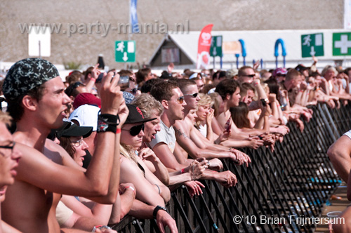 100605_158_royal_beach_partymania