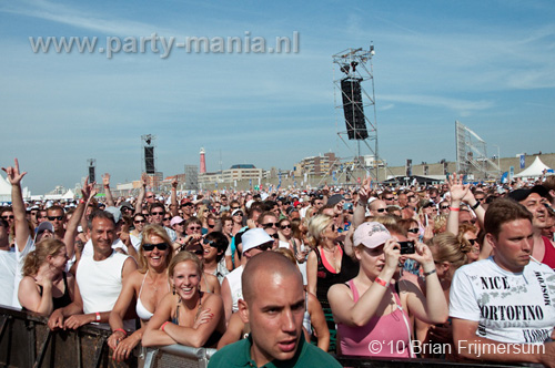 100605_171_royal_beach_partymania