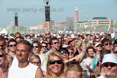 100605_172_royal_beach_partymania