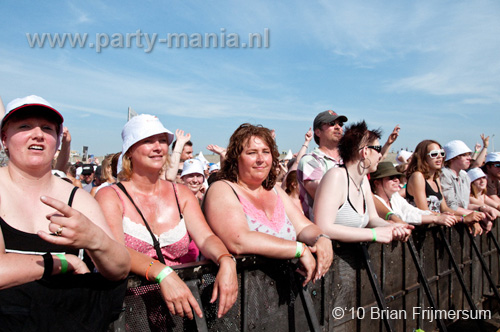 100605_190_royal_beach_partymania