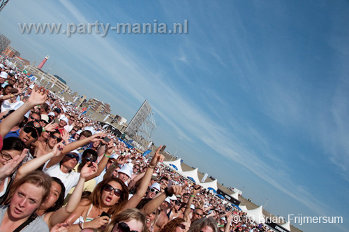 100605_191_royal_beach_partymania