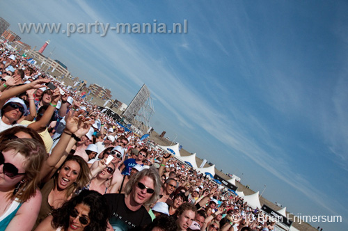 100605_192_royal_beach_partymania