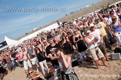 100605_204_royal_beach_partymania