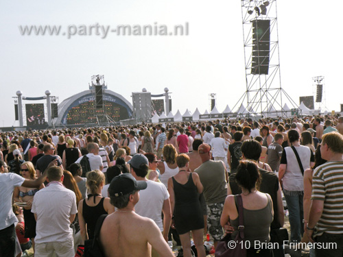 100605_237_royal_beach_partymania