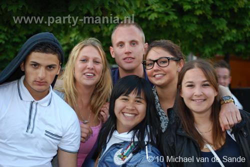 100612_248_franchise_outdoor_partymania