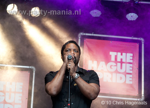 100612_088_the_hague_pride_partymania