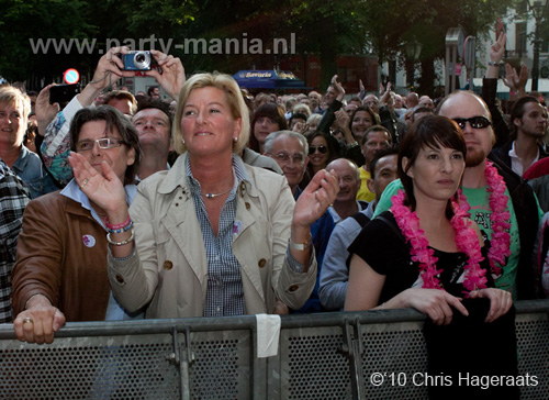 100612_093_the_hague_pride_partymania