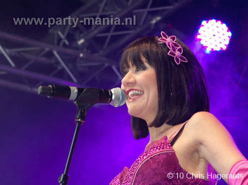 100612_097_the_hague_pride_partymania