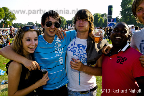 100627_191_parkpop_partymania