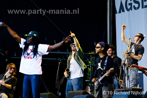 100627_209_parkpop_partymania