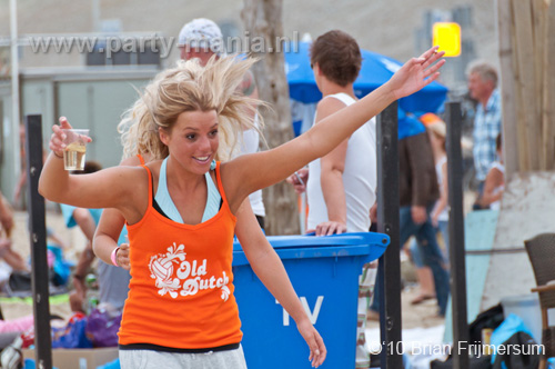 100801_066_horeca_beachvolleybal_partymania