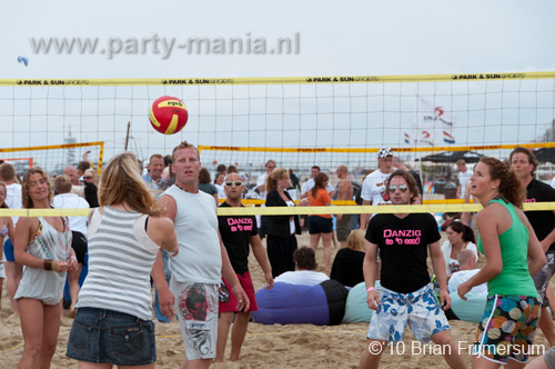 100801_101_horeca_beachvolleybal_partymania