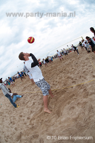 100801_110_horeca_beachvolleybal_partymania