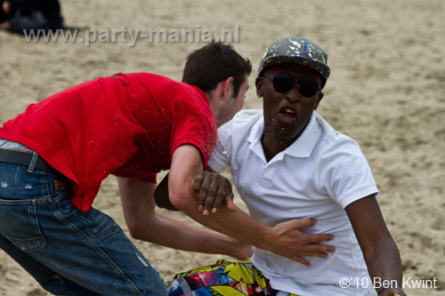 100801_064_horeca_beachvolleybal_partymania