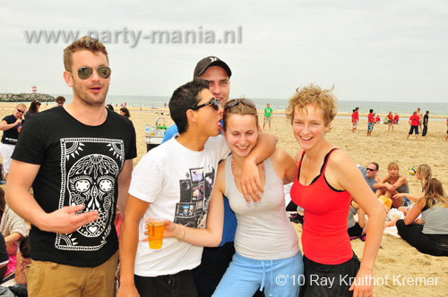 100801_109_horeca_beachvolleybal_partymania