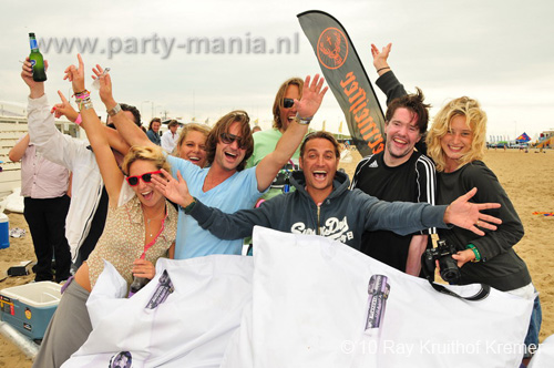 100801_142_horeca_beachvolleybal_partymania