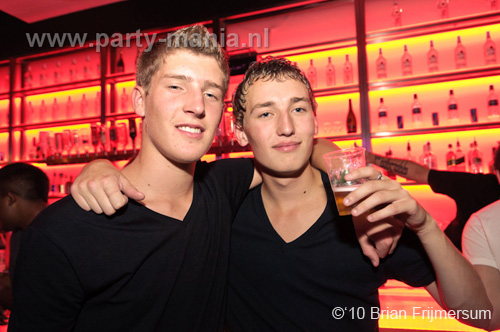 100806_071_maximaal_partymania