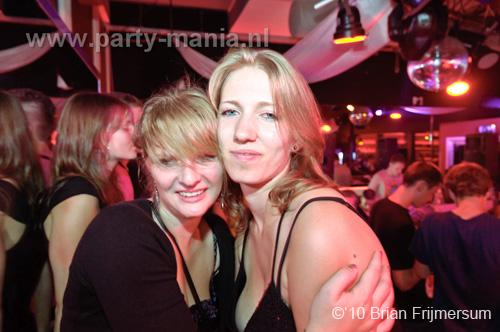 100806_107_maximaal_partymania