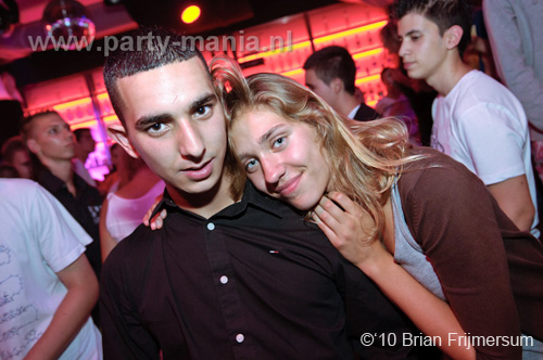 100806_108_maximaal_partymania