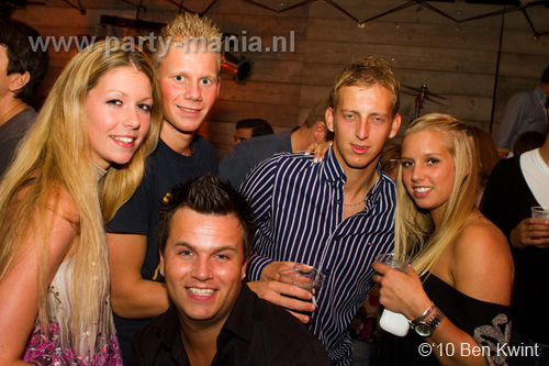 100814_095_glamorous_partymania