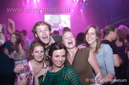 100910_069_90s_now_partymania